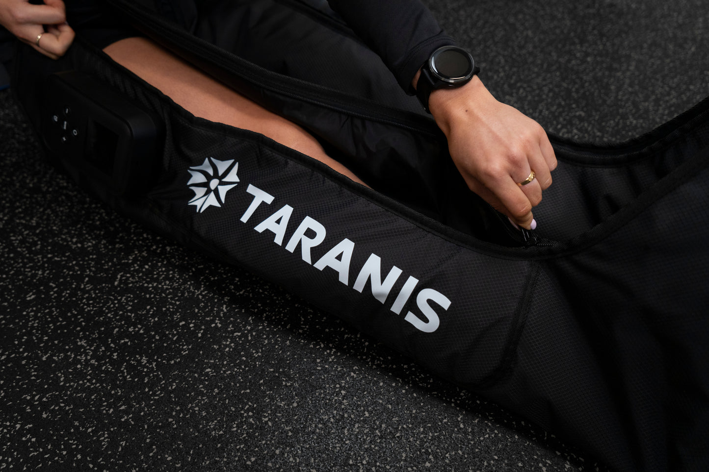 Taranis AerLite Recovery Boots